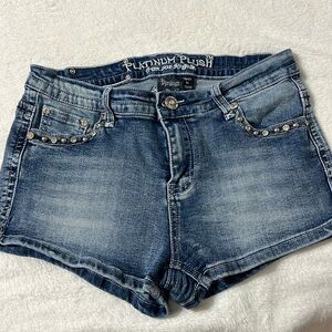 Size medium platinum, plush Short shorts